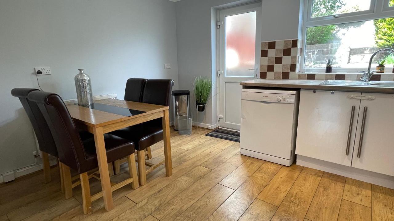 Ty Caer Cottage Merthyr Tydfil Dowlais Exteriör bild